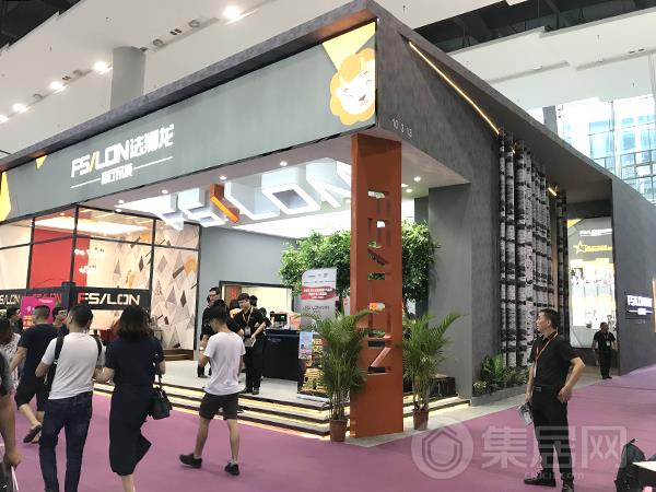 法狮龙惊艳亮相广州建博会