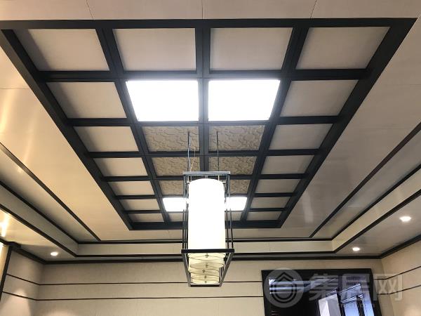 法狮龙轻奢系列新品简约又不失时尚