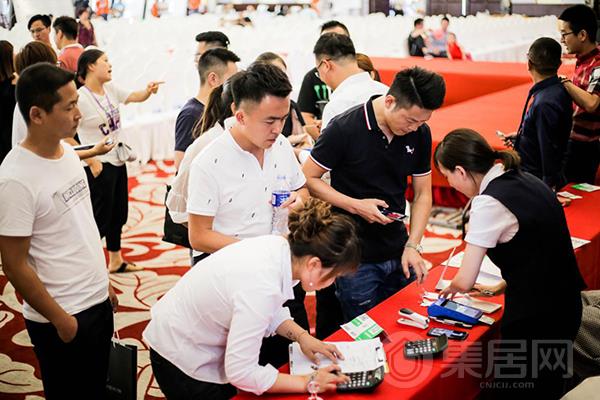 新品订购踊跃签单