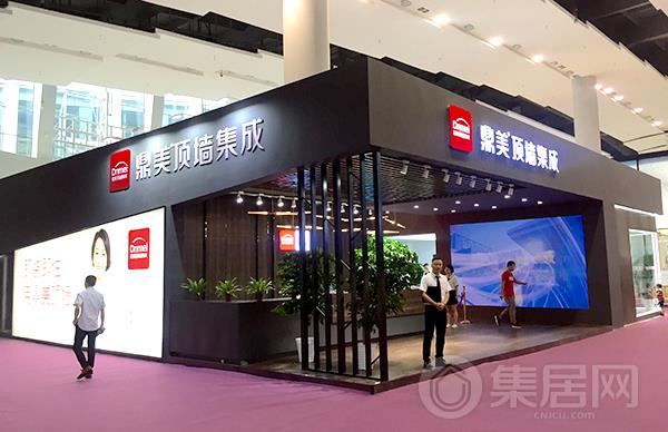 鼎美顶墙集成亮相广州建博会