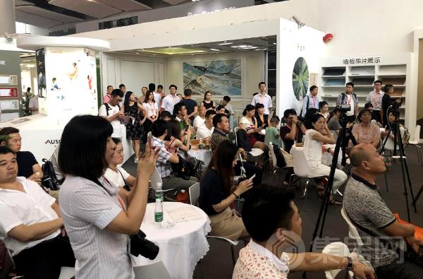 新品发布会现场盛况空前