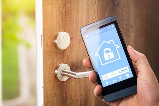 如何防范智能家居产品出现安全隐患？